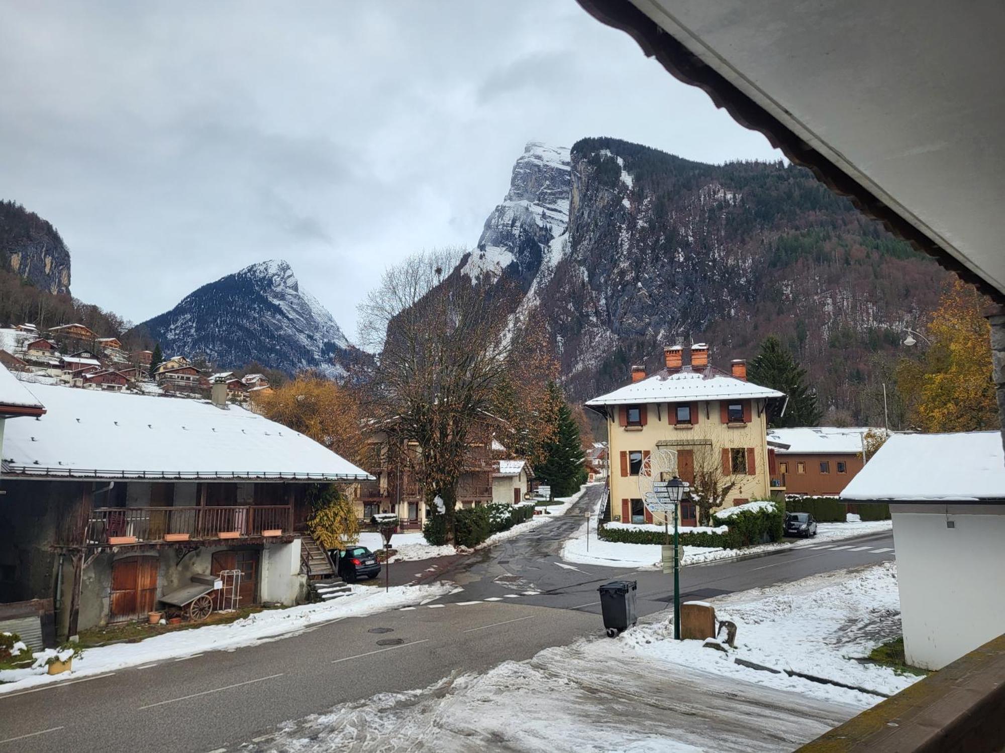Ecrins A4, 1 Bedroom Apartment With Bunk Room, Central Samoëns Kültér fotó